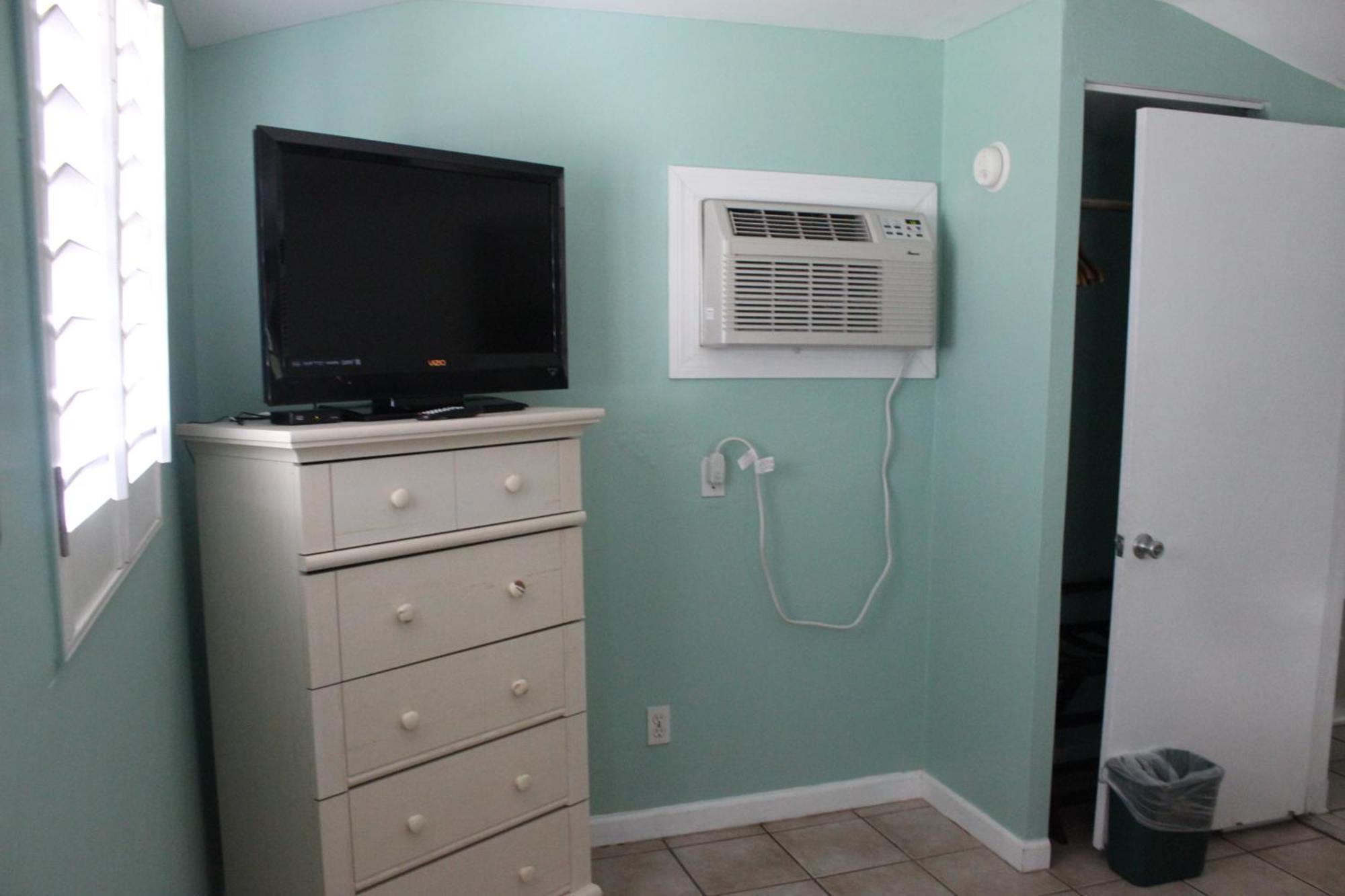 Shoreline Suites & Cabana Cottages - Beachfront Daytona Beach Rum bild