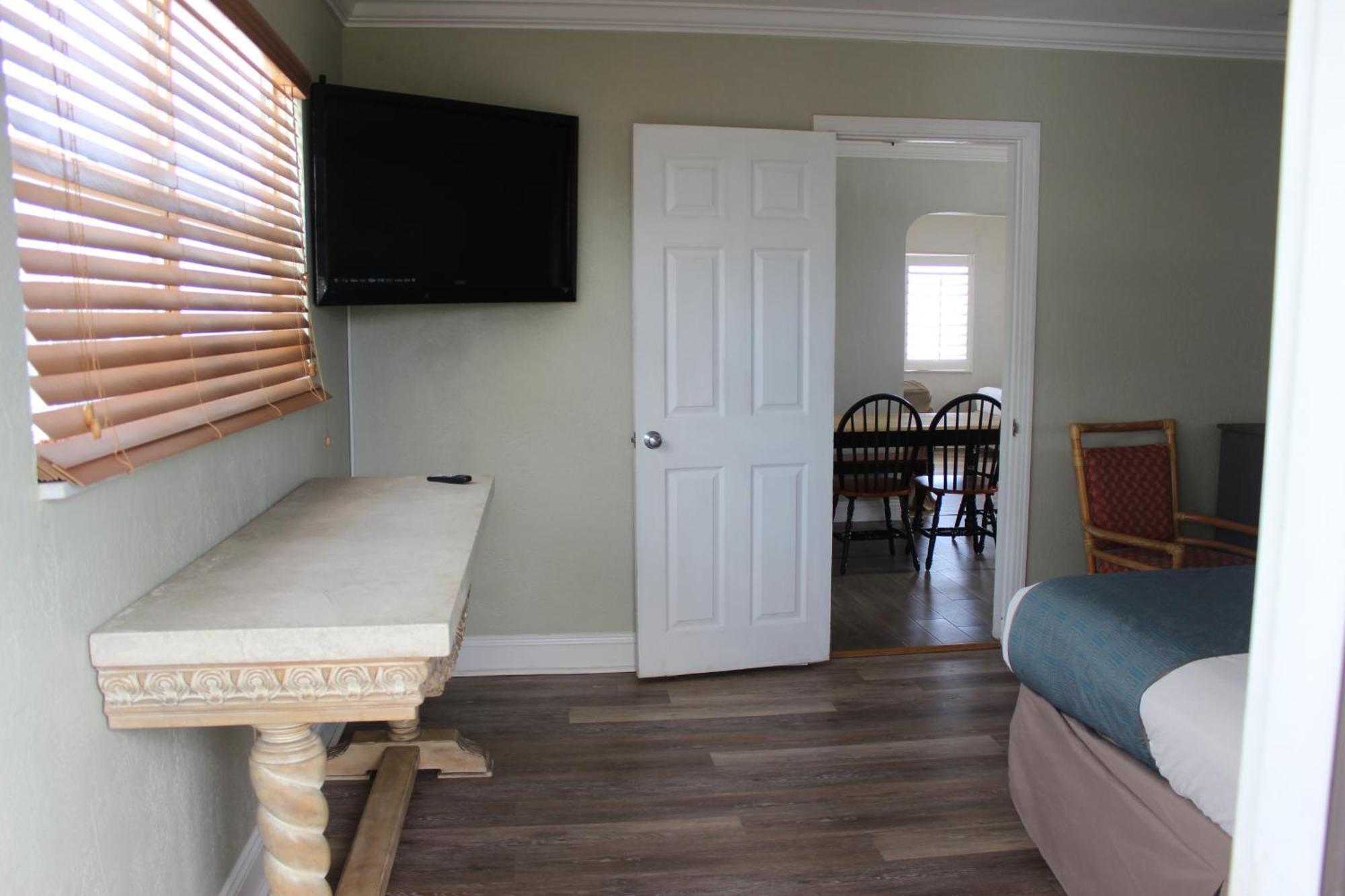 Shoreline Suites & Cabana Cottages - Beachfront Daytona Beach Rum bild