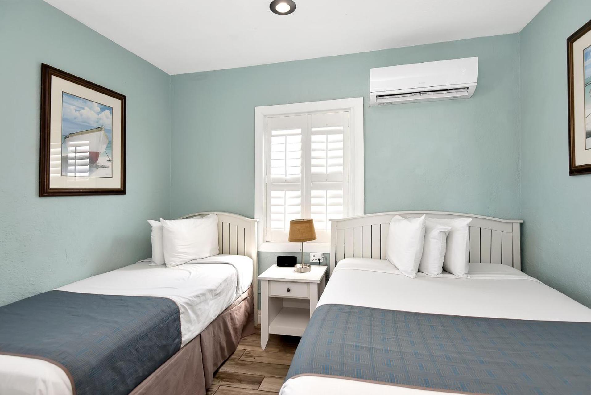 Shoreline Suites & Cabana Cottages - Beachfront Daytona Beach Exteriör bild